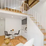 Апартаменти Casa Boma - Lighting & Modern With Balcony - Arroios Ii