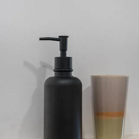 Casa Boma - Lighting & Modern With Balcony - Arroios Ii * Lizbona