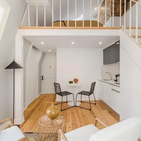 Casa Boma - Lighting & Modern With Balcony - Arroios Ii דירה