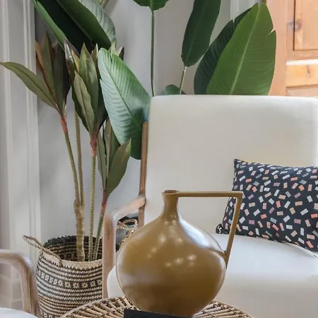 Casa Boma - Lighting & Modern With Balcony - Arroios Ii דירה